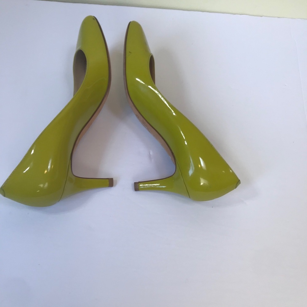 immy Choo Leather Patent Pumps Heels Shoes Almond Toe Chartreuse Green Slides - Picture 11 of 14